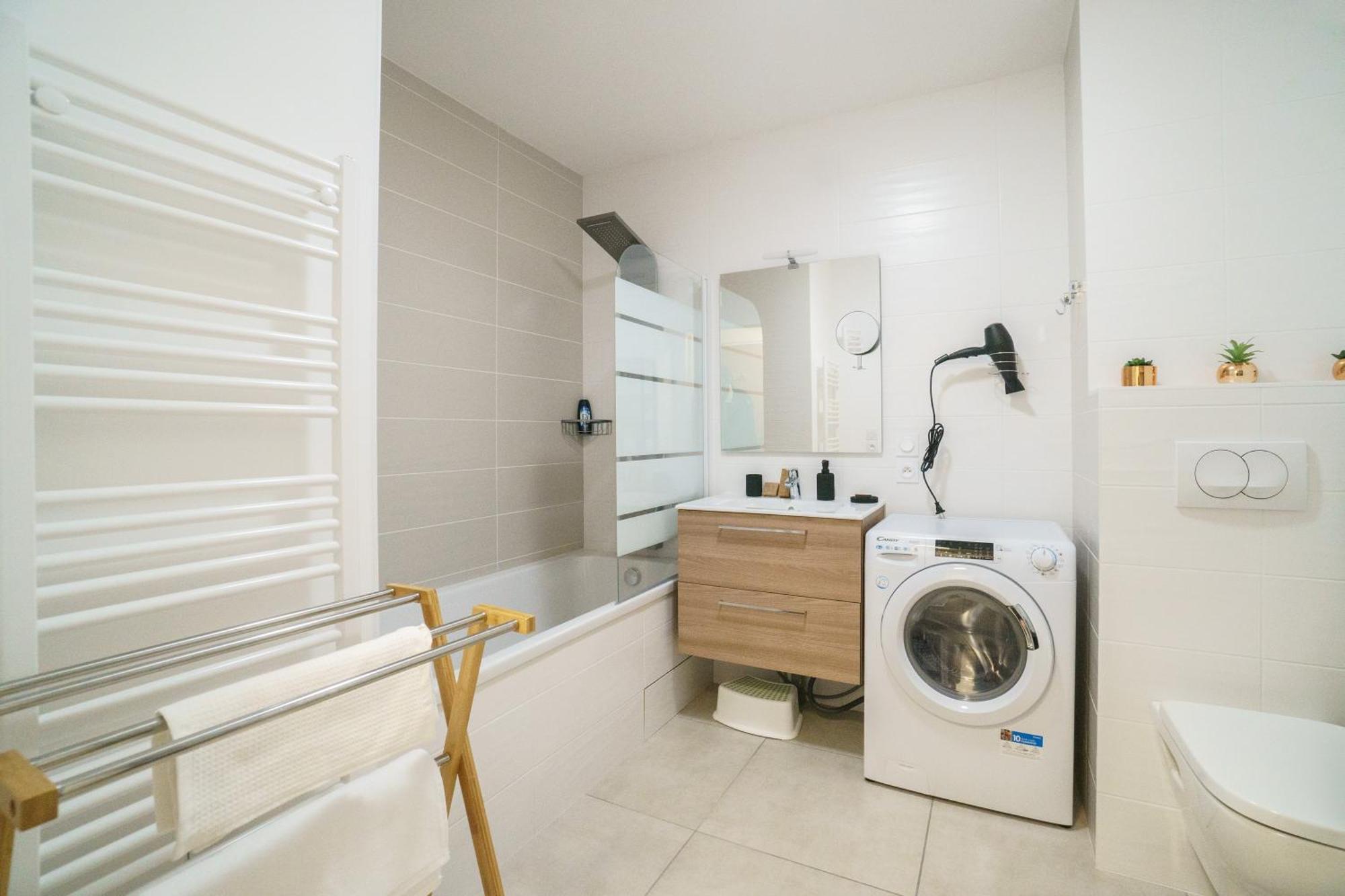Royal Park Lake View Apartment Évian-les-Bains Екстериор снимка