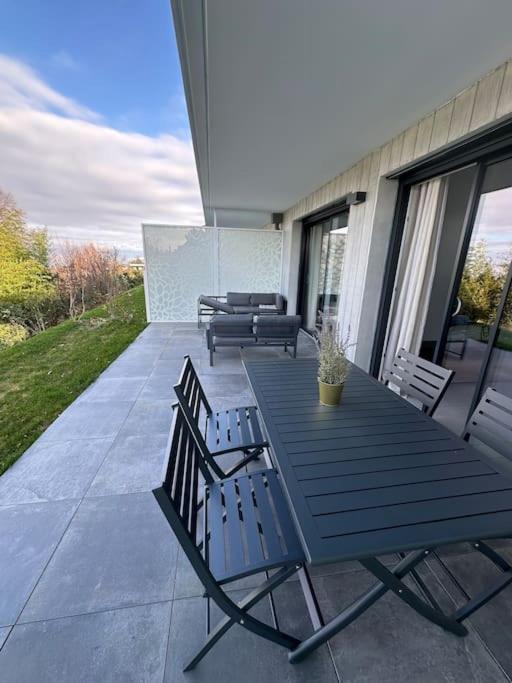 Royal Park Lake View Apartment Évian-les-Bains Екстериор снимка