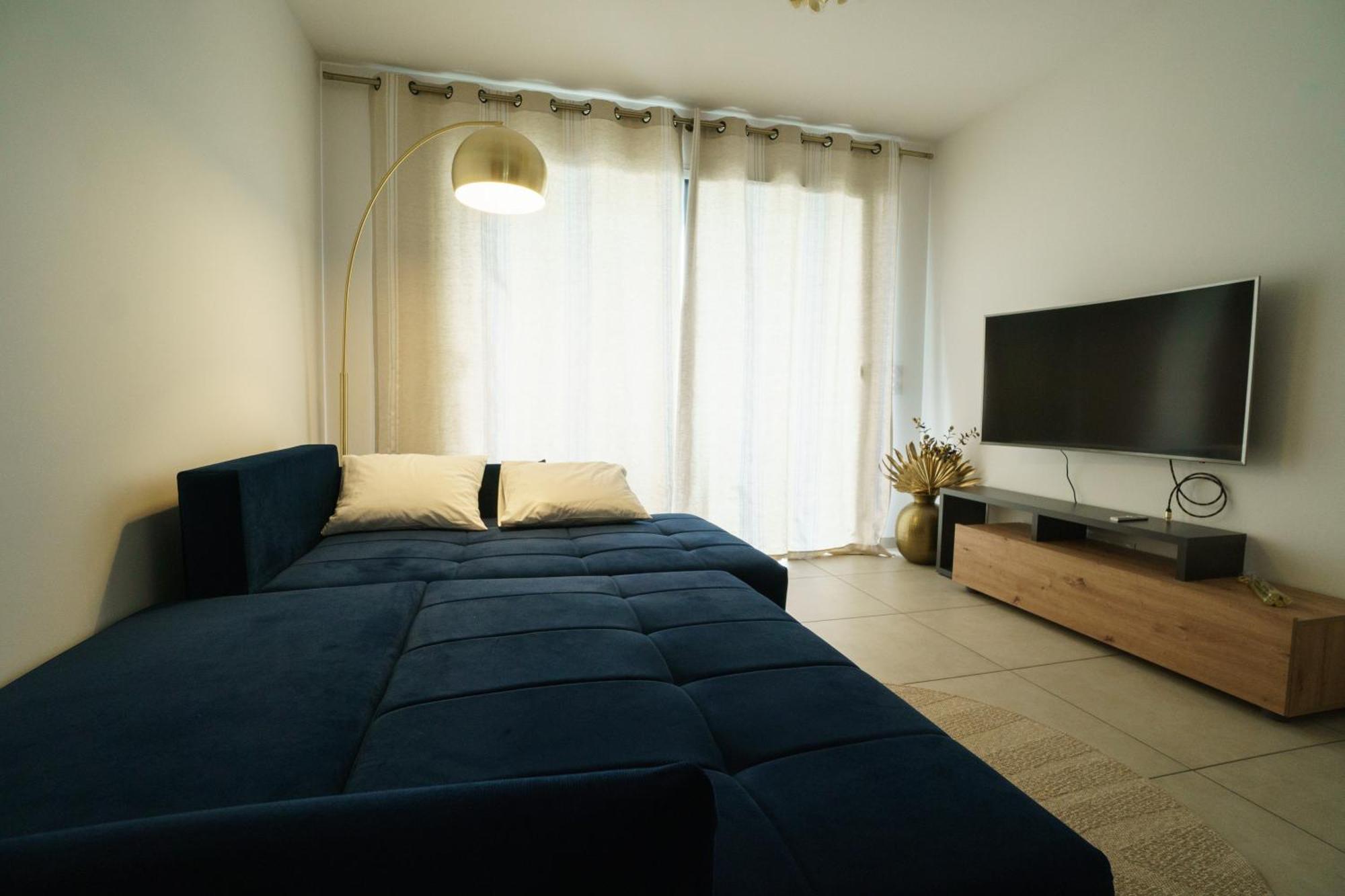 Royal Park Lake View Apartment Évian-les-Bains Екстериор снимка